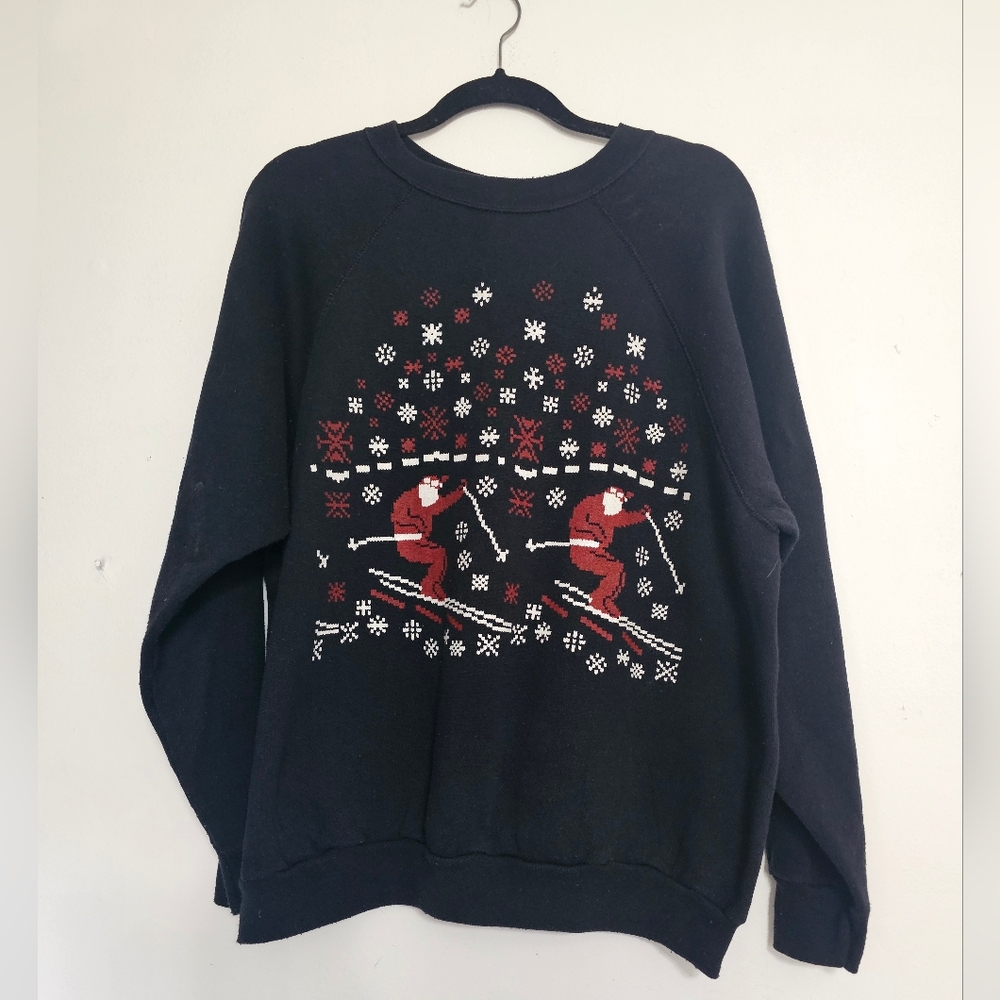 Vintage Tultex Skiing Santa and Snowflakes Graphic Sweatshirt Size XL USA